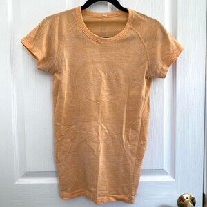 Lululemon Women's Orange and Yellow T-shirt